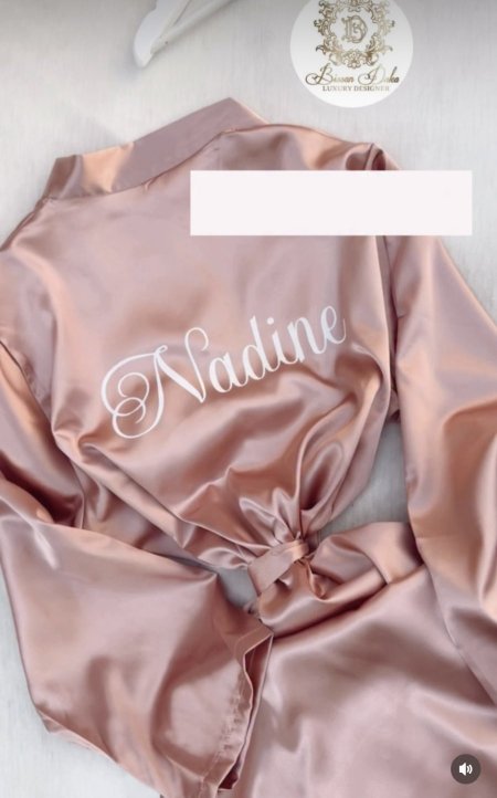 חלוק שושבינה/روب شبينه